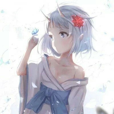 扫墓被父母墓碑砸伤